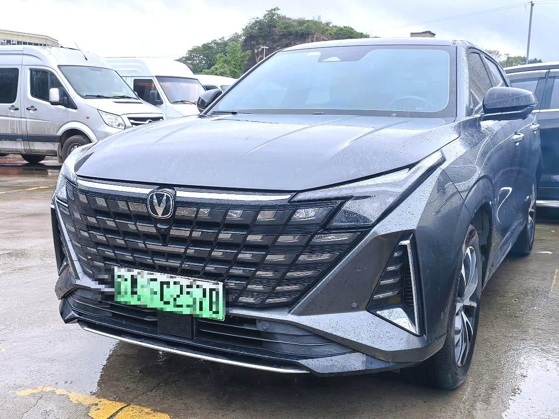 2024 Changan UNI-Z Smart ElectriciDD 1.5 125km Excellence Used SUV — image 1
