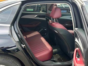 Hongqi H5 1.5T 7-Yun50KAnniversary Edition - 2