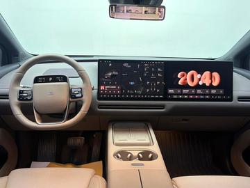 Li Auto i6 2WD Standard Edition - 4