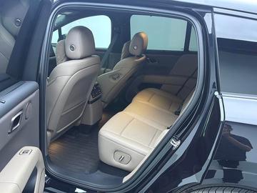 Li Auto i6 2WD Standard Edition - 5
