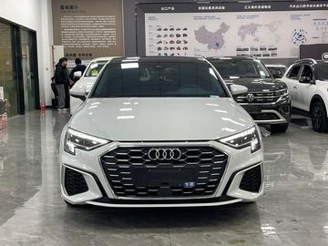Audi A3L Limousine - 1