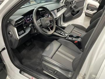 Audi A3L Limousine - 4