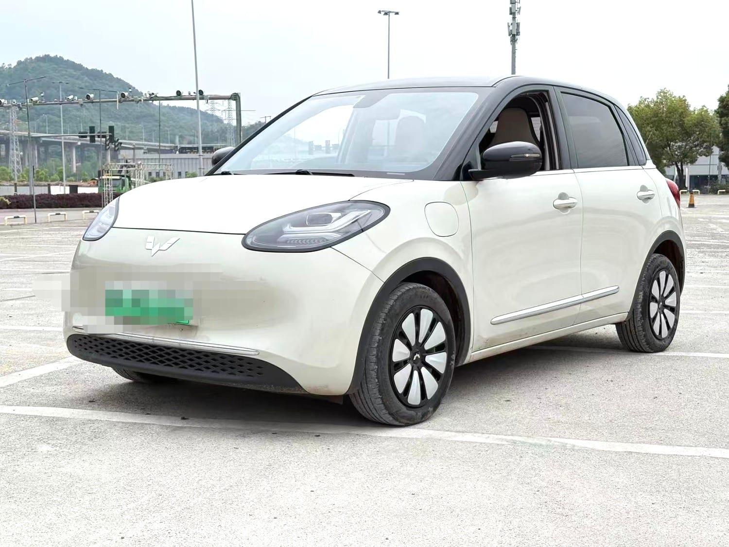2024 Wuling Bingo Used Hatchback — image 1
