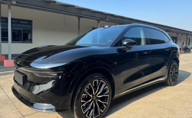 2025 Zeekr 7X 75k Wh RWD Smart Drive Edition — Used Sedan