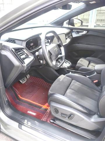 Audi Q4 e-tron - 4