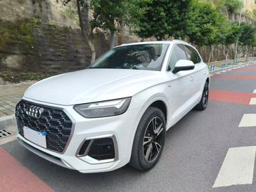 Audi Q5L - 1
