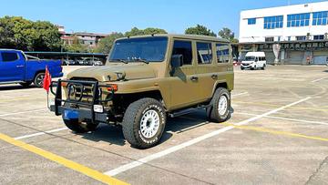 BAIC Beijing 212 2.4T Fang-Door Hardtop - 1
