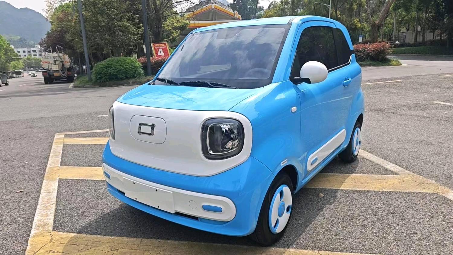 2025 Bestune Pony 222km Smart Pony Used Hatchback — image 1