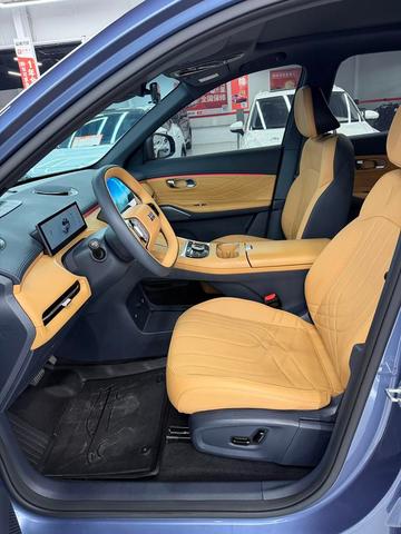 Geely Galaxy Starship7 EM-i 120KM Pilot Edition - 4