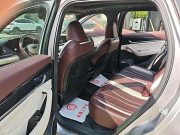 Geely Xingyue L 2.0TD High-Power ATAWD Deluxe - 5