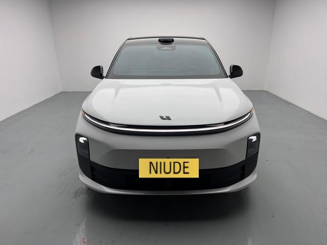2024 Li Auto L6 Max Edition Used SUV — image 1