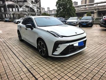 Lynk & Co 03 - 2
