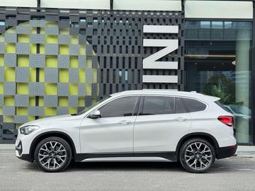 BMW X1 s Drive25 Li - 3