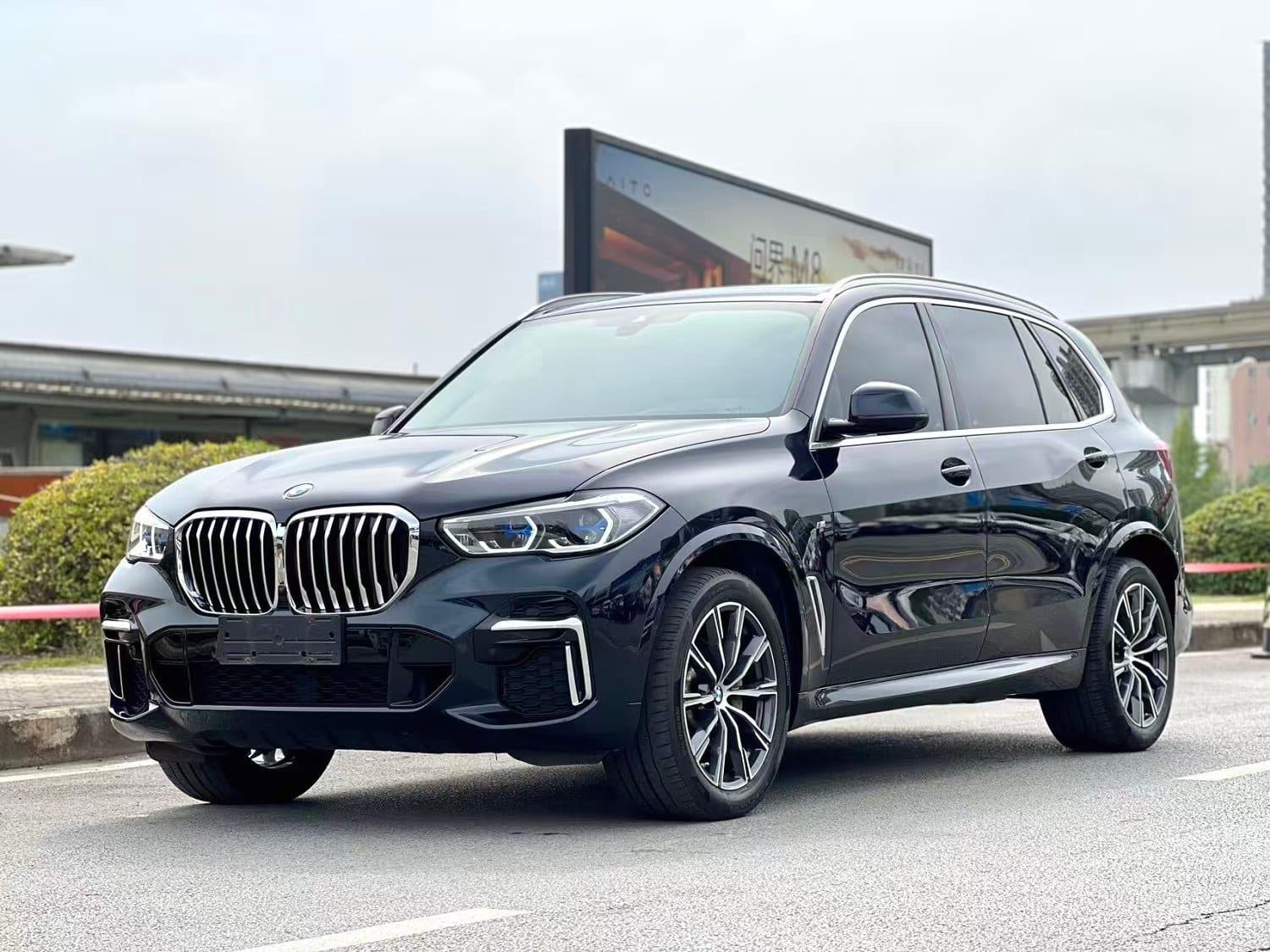 2022 BMW X5 x Drive30 Li Used SUV — image 1