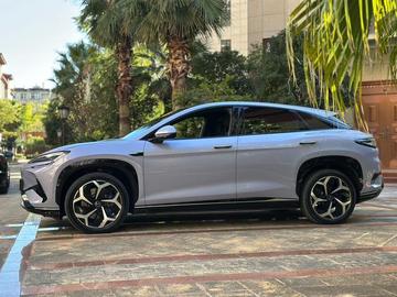 BYD Sea Lion 07 EV 550km 4WD - 2