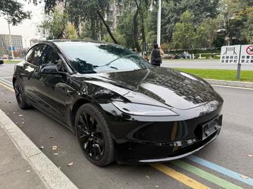 Tesla Model 3 Long Range AWD - 2