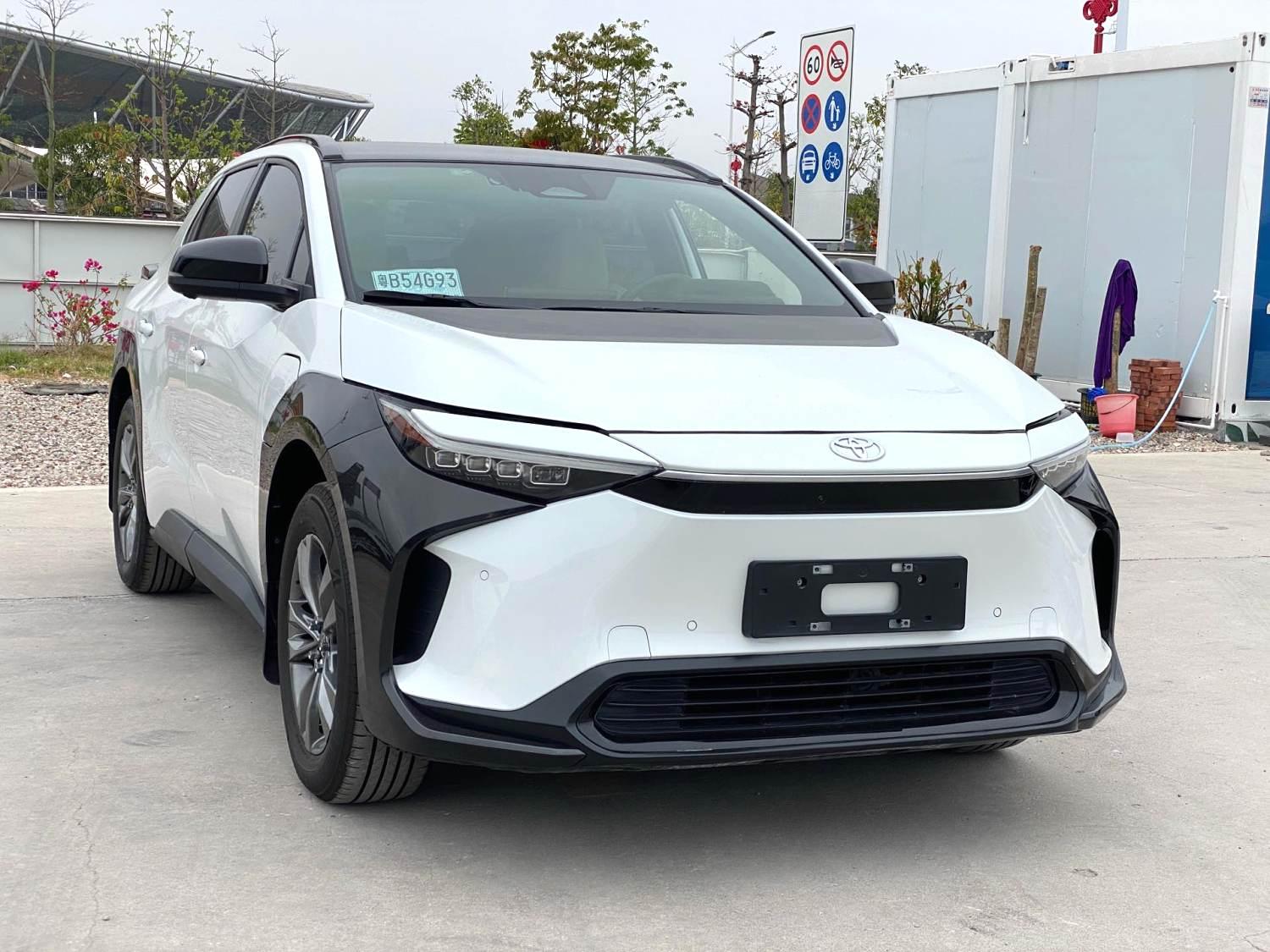 2022 Toyota bZ4X Long Range Pro Used Sedan — image 1