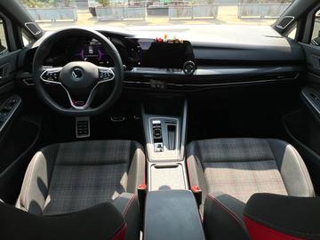 Volkswagen Golf GTI 2.0TSI 380TSI - 5