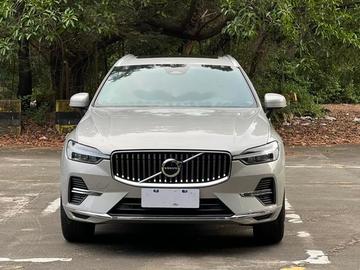 Volvo XC60 B5 4WD Luxury - 4